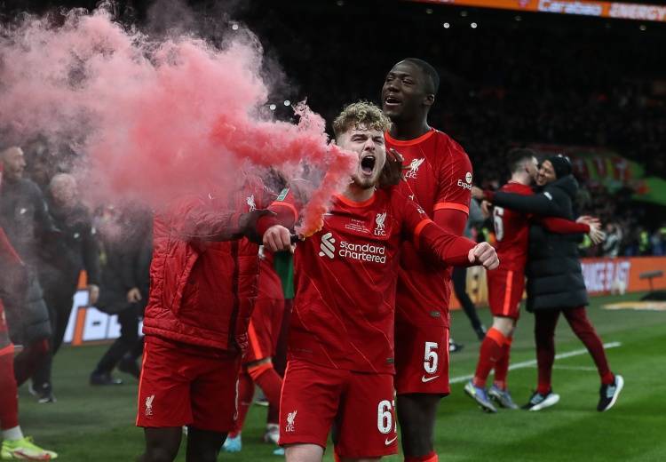 埃利奥特：我当然想继续留在利物浦 我们都期待本月底的夺冠游行