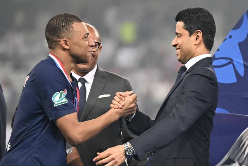 绝了，巴黎赢得欧冠，却嘲讽姆巴佩，纳赛尔短短9字戳心